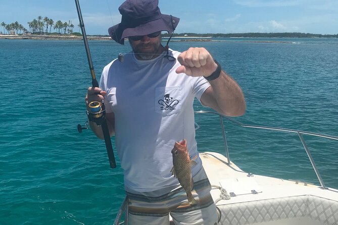 4-Hour Fishing Charter in Nassau - Boat size, group size, and why your number of people changes the value