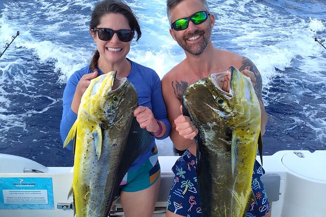4 hours 34ft Day Dream Private Charter in Nassau - Price and value for a group up to 6