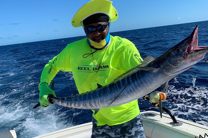 4 hours 38ft Reel Dreams Private Charter in Nassau - Fishing Sessions: Deep-Sea vs Light-Tackle for Mixed Groups