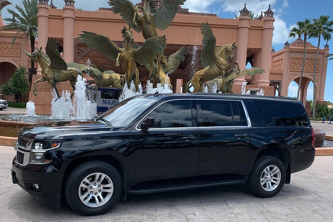 Airport-Atlantis Paradise Island Private Roundtrip Transportation - Airport Meet-Up Outside Customs at Lynden Pindling