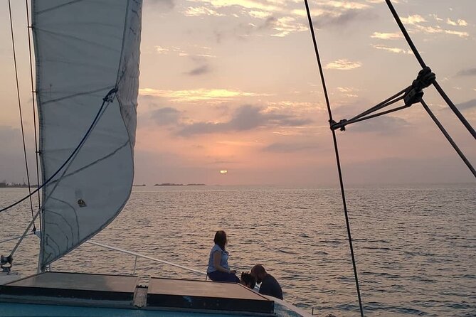 All Inclusive Sunset Dinner Cruise in Nassau Bahamas - Where you should sit for the best sunset view