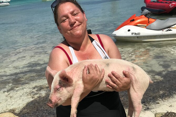 All Inclusive Swimming With The Pigs - The guide and music factor: Joseph’s friendly, informative style