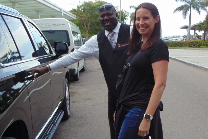 Bahamas Airport Transportation w/Free Grocery Stop-1 Way Private - Key Takeaways