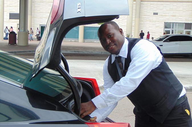 Bahamas Airport Transportation w/Free Grocery Stop-1 Way Private - Flat Fee Value: When $125 Beats the Taxi Shuffle