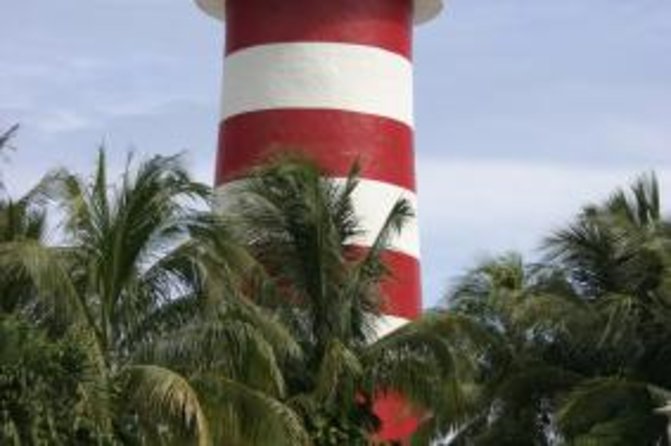 Bahamas Get-A-Round Bus Pass - How It Works Day to Day: Boarding Stops, Presenting the Pass, Using the Schedule