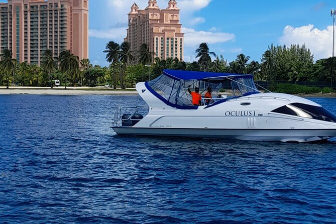 Bahamas on a Semi Submersive Glass Bottom Boat - The UFO Boat Setup, And What You Actually Get From It