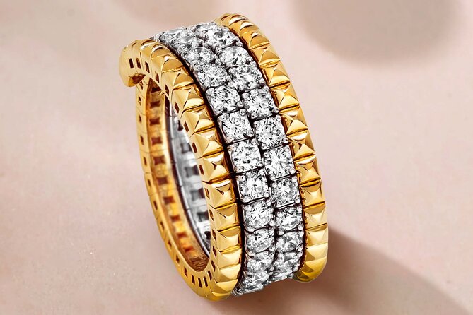 Champagne and Diamond Shopping Experience in Downtown, Bahamas - Why the On-Site Jewelers Matter More Than You Think