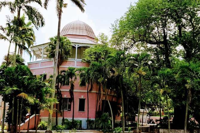 City Sight Seeing with Wine, Rum Cake and Conch Fritter Samples - Queen’s Staircase and Fort Fincastle: The Photo Stops With Meaning