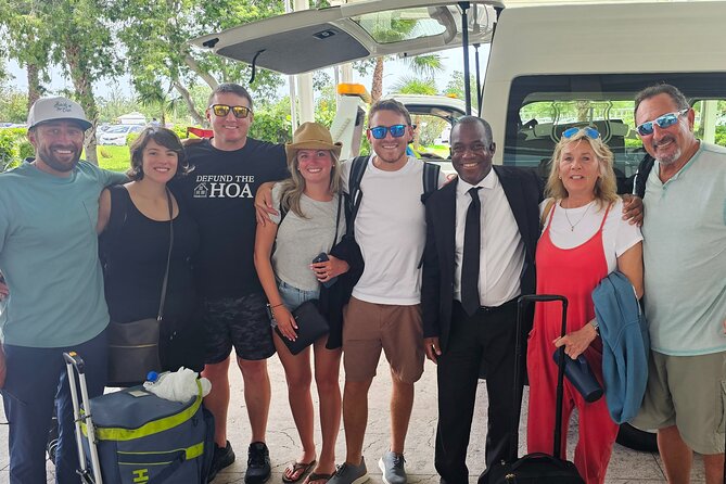 Custom Family and Small Group Transfers for Comfortable Journeys - The 10-Passenger Minivan Setup, and Why It Matters in Nassau
