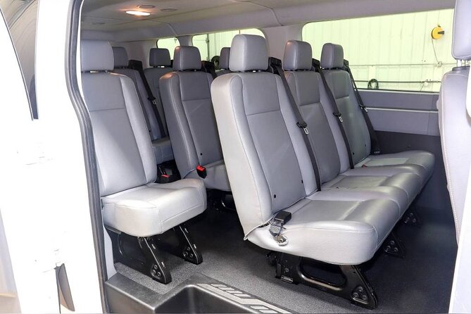 Direct Private Airport Transfer four or more Persons (one way) - A flat-rate ride around Nassau that takes about an hour