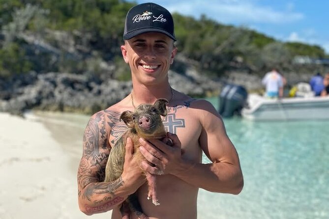 Exuma Island and Cays Tour - Big Major Cay and the swimming pigs photo mission