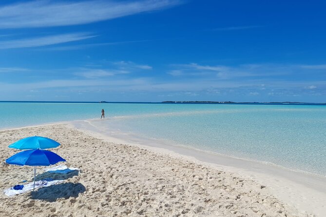 Exuma Island Hopping Swimming Pigs Tour with Lunch from Nassau - Stop 3: Great Exuma lunch and a real reset