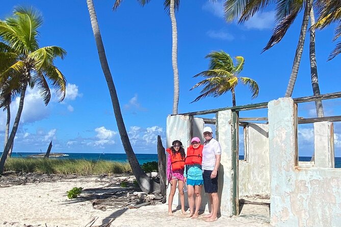 Full-Day Luxury Private Rose Island Pigs and Turtles Excursion - Green Cay Sea Turtle Sighting: The Main Event for Many People