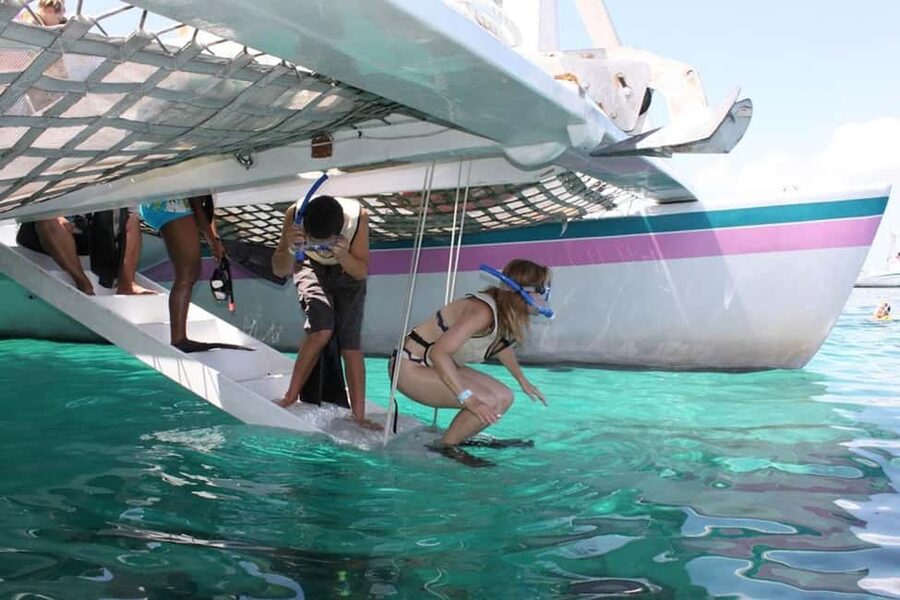 Full Day Sail and Snorkel with Turtles - Price and value: what $214 buys you in real terms