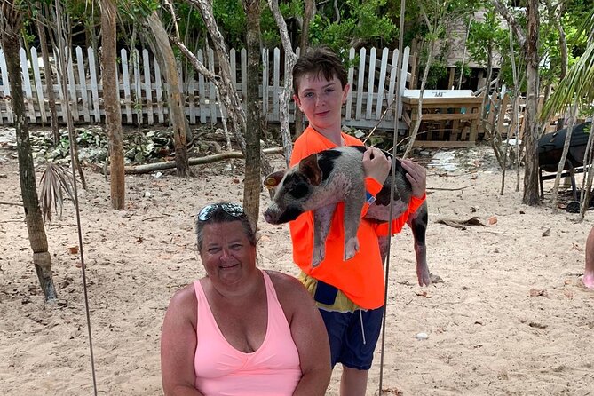 Luxury Catamaran Cruise: Sip, Sail, Snorkel, and Swim with Pigs! - Stop 2: Pearl Island snorkeling, reef gear, and what you might see
