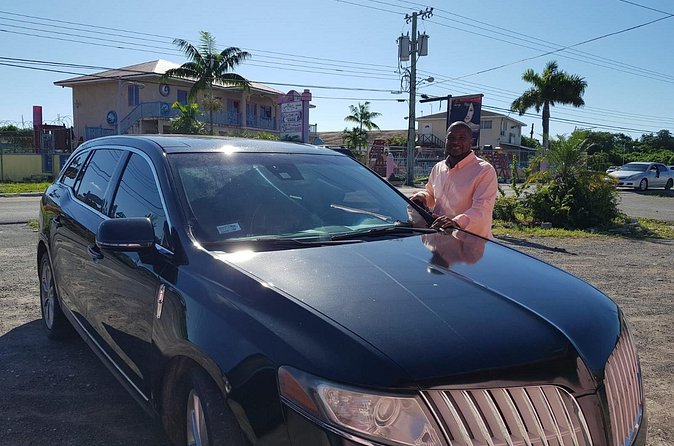 Luxury MKT Town Car Private Roundtrip Transfer - Booking Windows and Hours That Actually Matter on Vacation