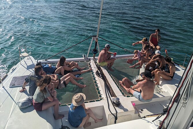 Nassau 3-stops: Snorkeling, Swimming Pigs, Turtles & Lunch - Stop One: Pearl Island Reef Snorkeling and Fish Spotting