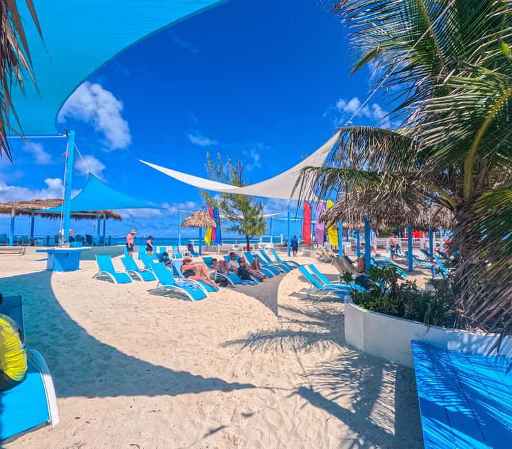 Nassau: Beach Day at SunCay incl. Lunch - Boat Tour - Free Water Toys: Kayaks and Paddle Boards Without the Extra Fees