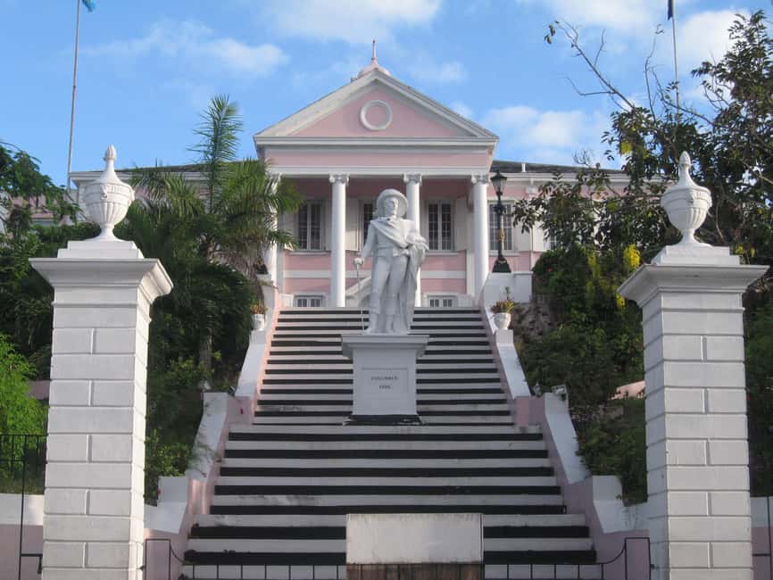 Nassau: Cultural Walking Tour of Downtown Nassau Attractions - Quick hits worth planning for