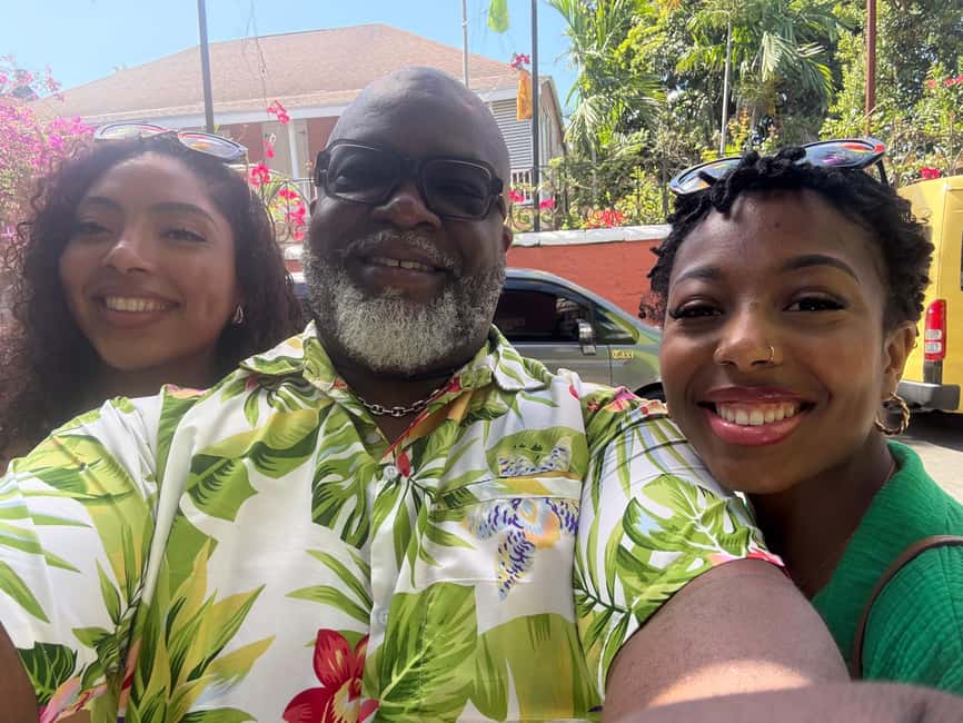 Nassau: Historic City Tour with Drink and Food Tasting - Guides make the difference: Delano, Pinky, Paula, and Lou