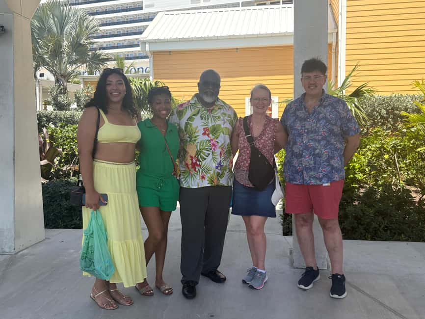 Nassau: Historic City Tour with Drink and Food Tasting - Indigenous village drive: seeing Fox Hill Village without the tourist gloss