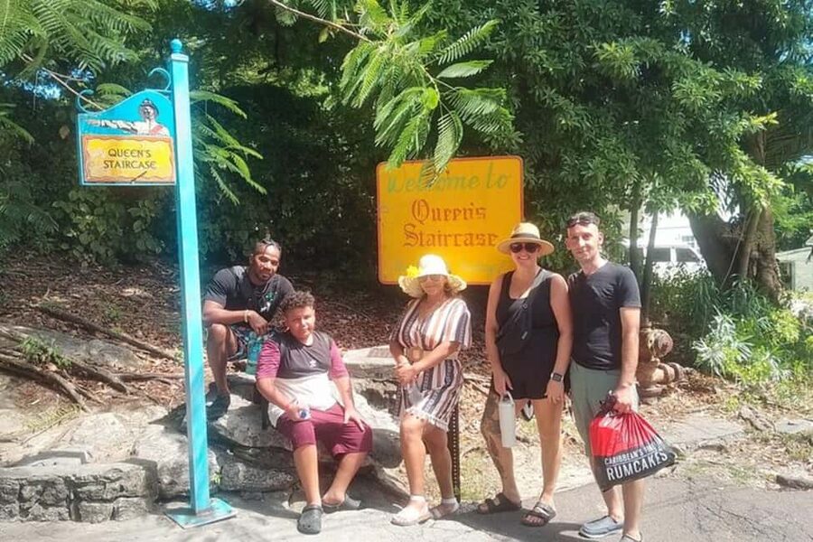 Nassau: Historical & Cultural Walking Tour by KINDWalk - Government House photo stop, and why brief stops work on a walk