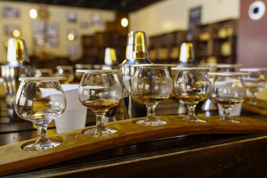 Nassau: Rum Tastings and Culinary Walking Tour - The guide style is the product, so pay attention to who you get