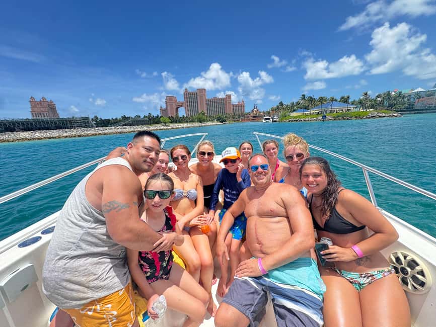 Nassau: Swimming Pigs and Turtles Boat Tour with Snorkeling - Key things I’d zoom in on