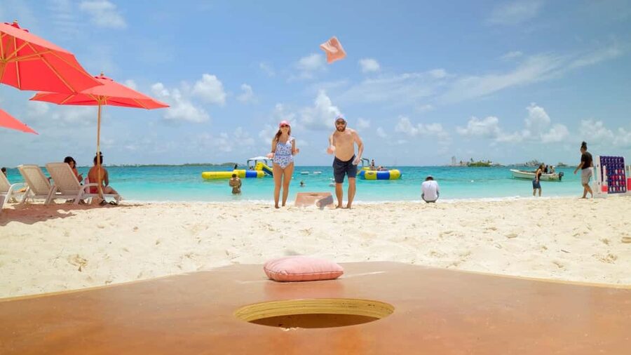 Nassau: Swimming Pigs, Snorkeling, Lunch, & Beach Boat Tour - Nassau to Athol Island by speedboat, plus quick photo stops