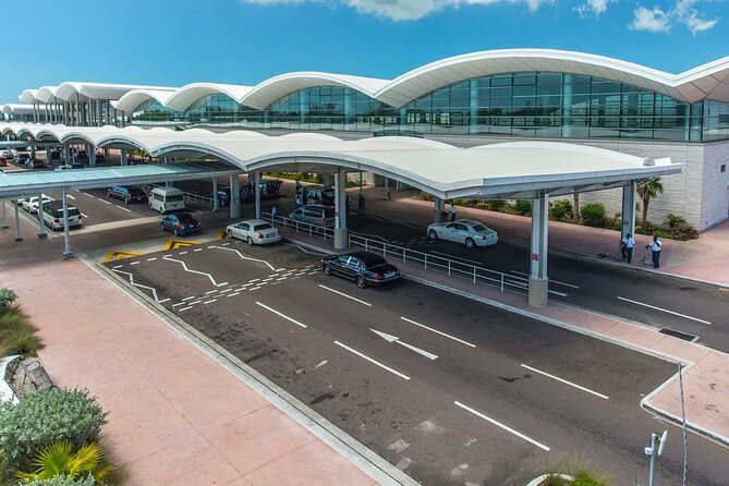 One Way Private Airport Transfer for 4 People or Less - Key takeaways