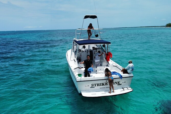 Private 38' Defender Sportfishing/Swim with Pigs in Nassau - So, should you book this Nassau Defender charter?