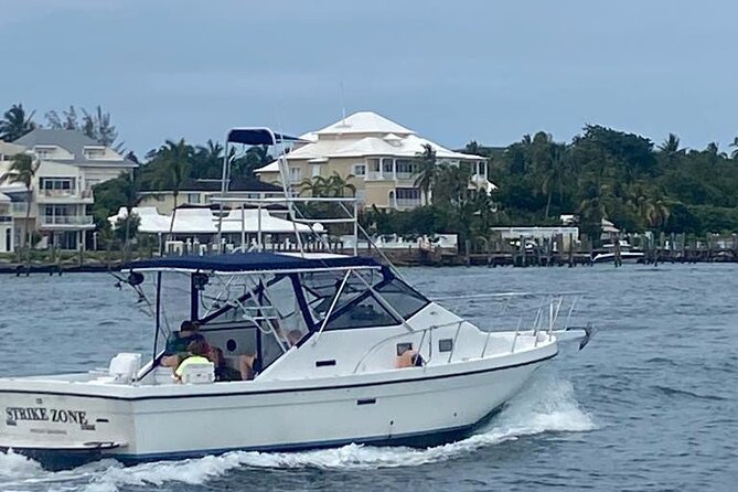 Private 38' Defender Sportfishing/Swim with Pigs in Nassau - Sportfishing and reef time: what you get, and how to use it