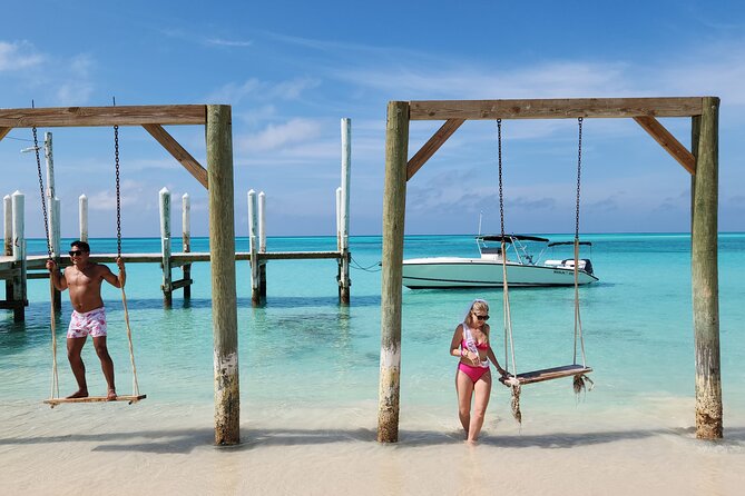 Private 4-Hour Rose Island charter Snorkeling Turtles & Beaching - Rose Island beaches: miles of sand plus the Footprints Beach Bar & Grill option