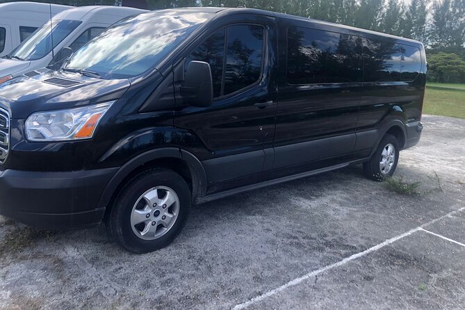 PRIVATE AirPort Transfer - Why a private Nassau transfer beats taxi lines