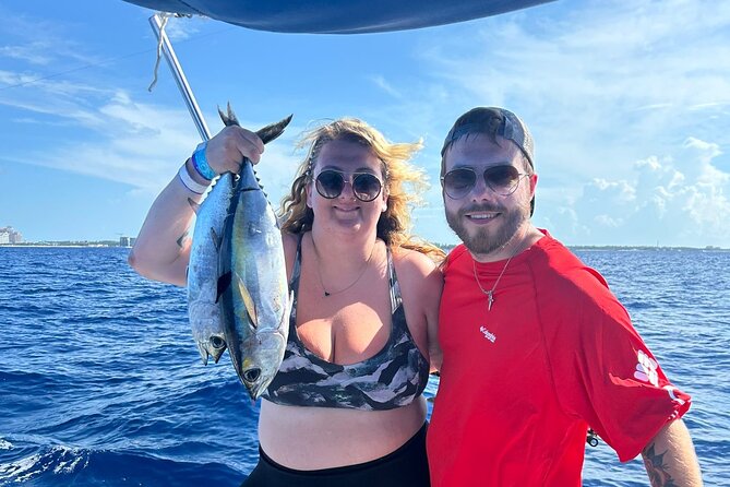 Private Bahamas Boat Fishing and Turtle Snorkeling Tour - Meeting at Jimmy Buffett’s Margaritaville and the first decisions