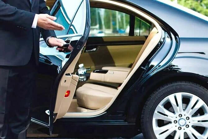 Private One-way Transfer Lynden Pindling Airport To Nassau - Price: Is $80.33 Per Person Good Value?
