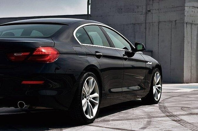 Private One-way Transfer Lynden Pindling Airport To Nassau - Included Perks You’ll Actually Use