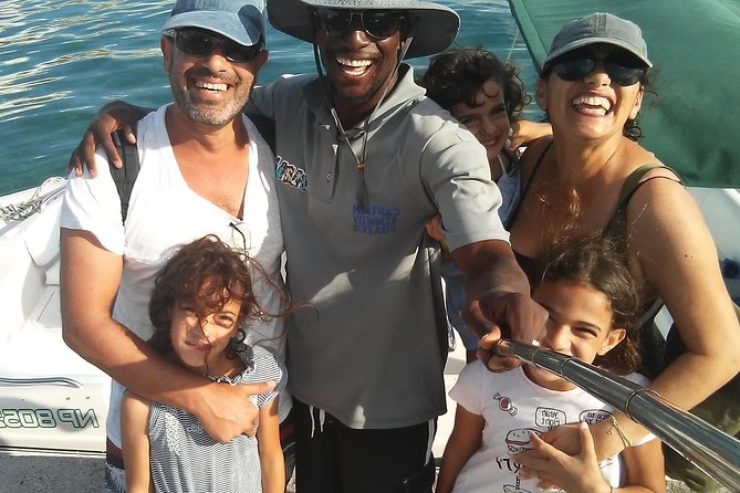Private Rose Island, Swimming Pigs, Snorkeling and Turtles - Green Cay sea turtles: how spotting works when you have a good captain