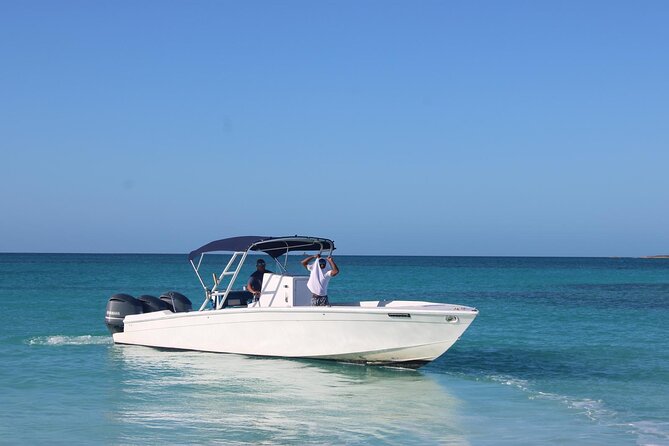 Private speed boat beach and bar hopping visiting Rose island - Floating Bar and Beach Bar Hopping, Nassau Style
