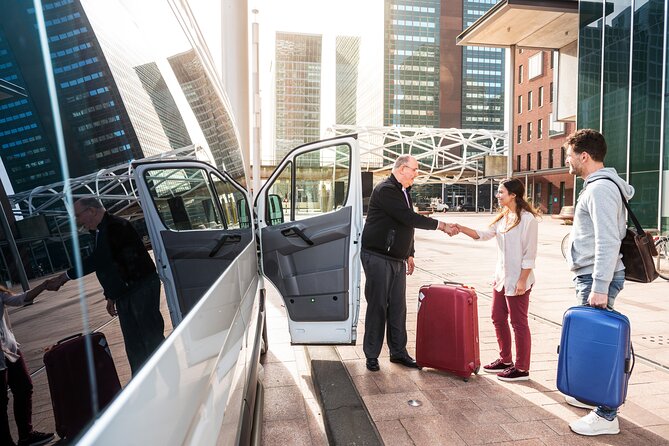 Round-Trip Airport Transfer Viva Club Fortuna Freeport - FPO to Viva Wyndham Fortuna Beach, without the taxi stress