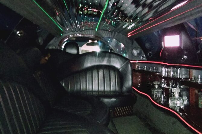 Round Trip Nassau Airport ARRIVAL (NASSAU LIMOUSINE) - The Trip To Your Hotel Or Villa: Timing, Customs, And Why One Hour Is Just An Estimate