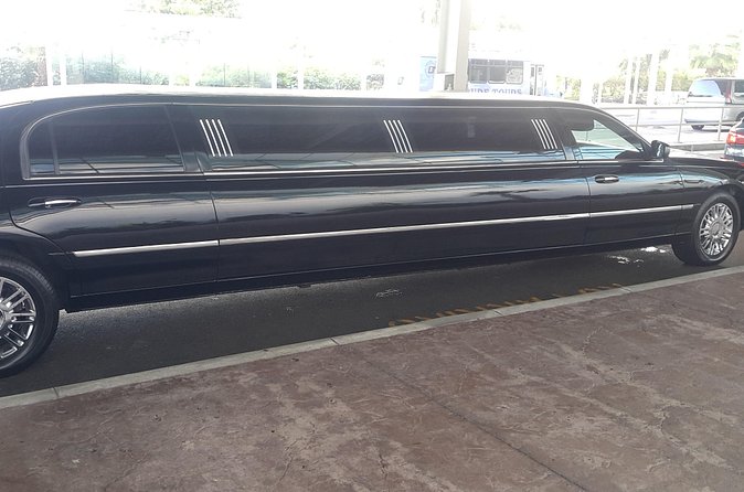 Round Trip Nassau Airport ARRIVAL (NASSAU LIMOUSINE) - Limo Condition And Vehicle Swaps: The Things I Watch Before You Assume Everything