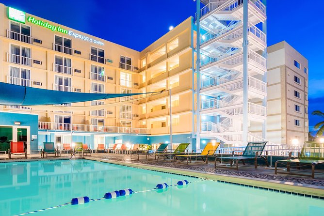Roundtrip (LPIA) to Magaritaville, Marriott, Holiday Inn, Hilton - Key highlights to know before you book