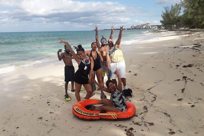 Rum Reggae and Rhythms Private Tour (minimum of 6 people) - A 4-hour Nassau party tour with rum punch, reggae, and real stops