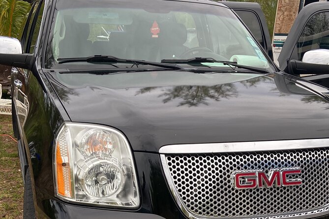 Shared Round Trip Limousine Transfer - Price and value: what $150 per group really buys you