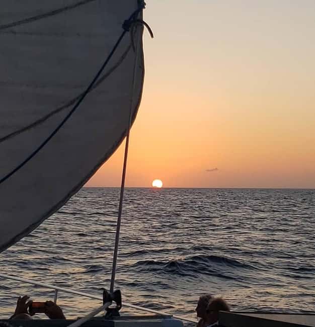 Sunset Cruise In Paradise - Drinks, crew energy, and what the crowd feels like