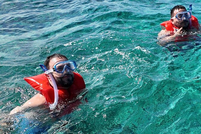 Swimming Pigs, Snorkeling and Beach Tour in Nassau Bahamas - The Return Cruise Back to Nassau: Relax, Snack, and Wrap Up