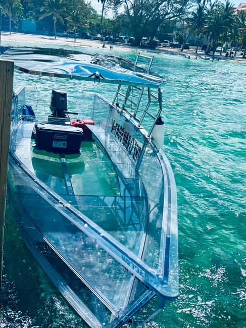 The Clear Boat Experience Bahamas drinks and snacks included - Who this tour is best for